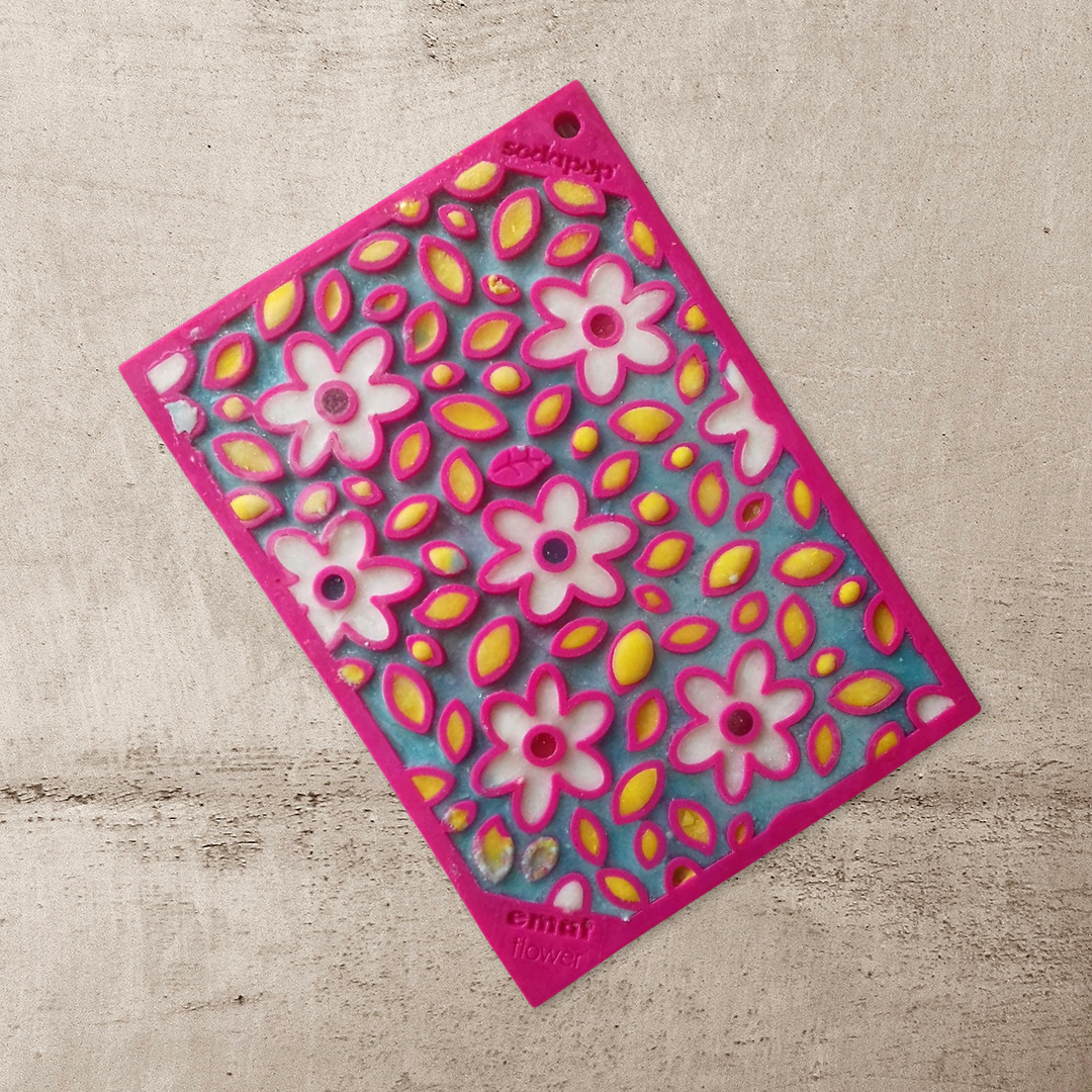 SodaPup Flower Power & Honeycomb Small Dog Lick Mat Bundle | 2-Pack Puppies Cats